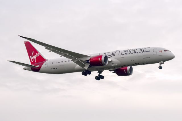 Boeing 787-9 Dreamliner (G-VNEW)