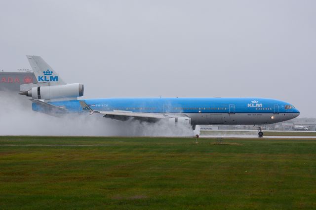 Boeing MD-11 (PH-KCB)