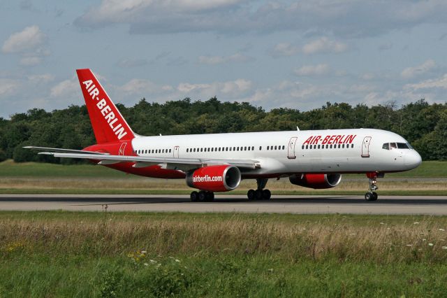 Boeing 757-200 (HB-IHS) - "Air Berlin" livery