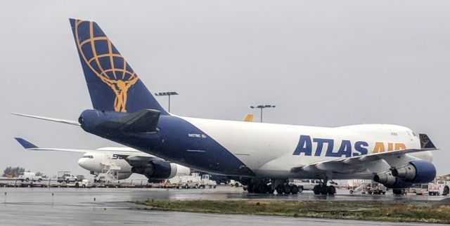 Boeing 747-400 (N477MC) - Atlas Cargo Apron, Anchorage International Airport