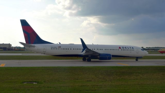 Boeing 737-900 (N865DN) - Delta Boeing 737-932(ER) N865DN in Detroit 