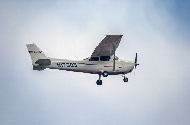 Cessna Skyhawk (N1730S)