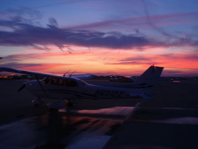 Cessna Skyhawk (N6012Z)