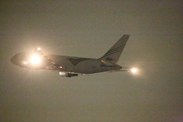 BOEING 767-200 (N773AX)