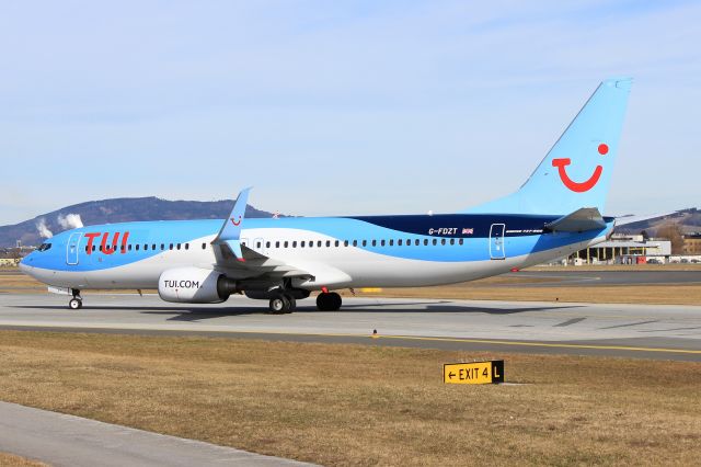 Boeing 737-800 (G-FDZT)