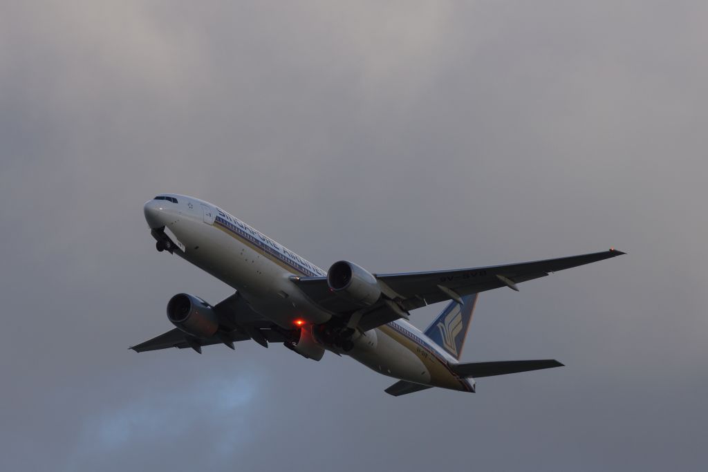 Boeing 777-200 (9V-SVB)