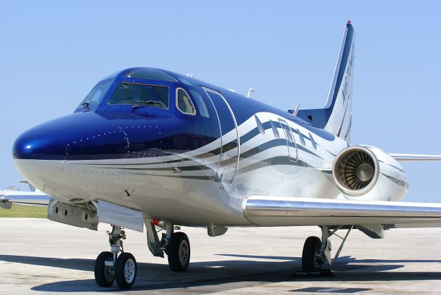 North American Sabreliner (N670AC)