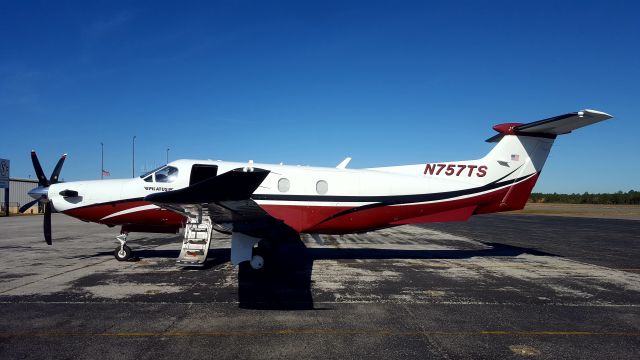 Pilatus PC-12 (N757TS)