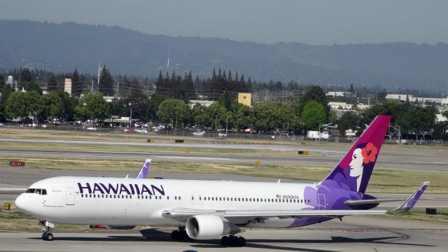 BOEING 767-300 (N592HA) - N592HA Hawaiian Airlines Boeing 767-300 - cn 33468 / ln 898br /First Flight * Jan 2003br /Age 12.3 Yearsbr /01-May-2015 B763/L San Jose Intl (KSJC) Honolulu Intl (PHNL) 09:18 PDT 11:23 HST 5:05