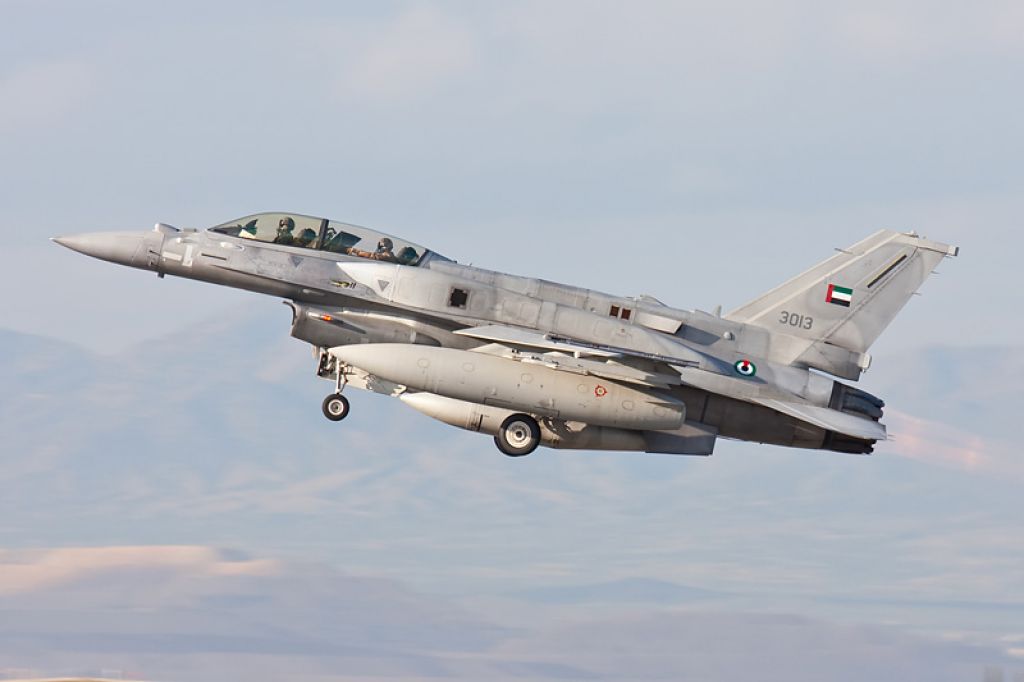 N3013 — - United Arab Emirates AF F-16F Desert Viper 3013 00-6068 assigned to the Arizona ANG 148th Fighter Squadron "Kicking Ass" / 162nd Fighter Wing at Tucson International Airport KTUS, Arizona leaving to return to the UAE as their training program comes to an end.