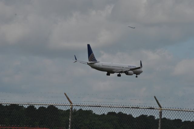 Boeing 737-900 (N77431)