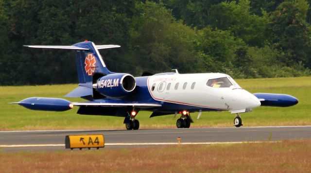 Learjet 35 (N542LM) - Learjet 35 Landing Hillsboro, Oregon. 5-28-12