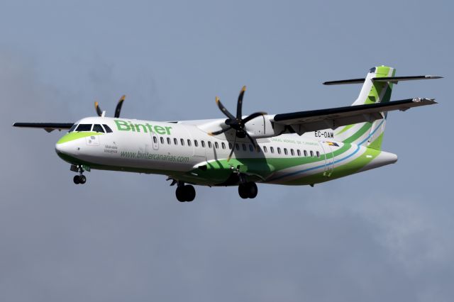 ATR ATR-72 (EC-OAM) - Tenerife Norte - Los Rodeos (TFN / GCXO) - Spainbr /br /Photo taken: August 27, 2023br /br /Operator: Binter Canariasbr /Type: ATR 72-600br /Registration: EC-OAMbr /Serial: 1668br / br /Category: Civil Aircraft - Airliner