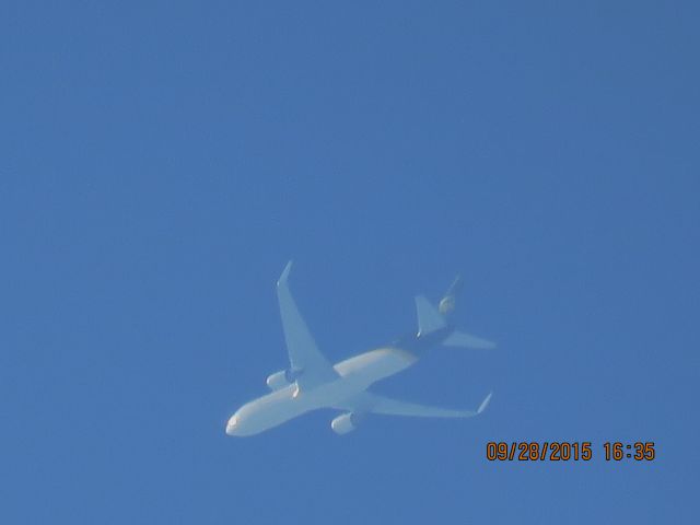 BOEING 767-300 (N311UP)