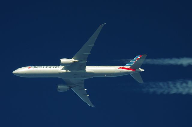 BOEING 777-300 (N735AT) - 25/2/2018 American Airlines N735AT passes overhead Lancashire,England,UK at 32,000ft working route LHR-DFW AA79.br /Photo taken from the ground, Pentax K-5.