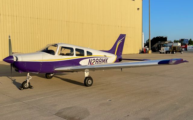 Piper Cherokee (N288MK)