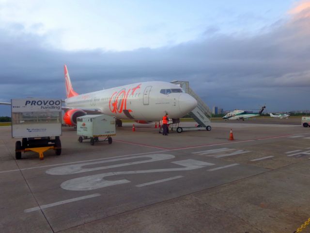 Boeing 737-800 (PR-GXB)