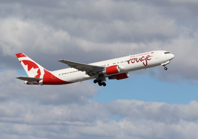 BOEING 767-300 (C-GDUZ) - Air Canada Rouge (RV) C-GDUZ B767-38E ER [cn25347]br /Fort Lauderdale (FLL). Air Canada Rouge flight RV1603/AC1603 departs from runway 10L to Montreal Trudeau (YUL).br /Taken from Terminal 1 car park roof level br /br /2018 12 25br /https://alphayankee.smugmug.com/Airlines-and-Airliners-Portfolio/Airlines/AmericasAirlines/Air-Canada-Rouge-RV/