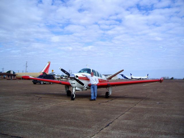 Beechcraft 35 Bonanza —