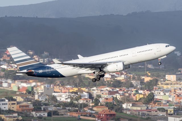 Airbus A330-200 (EC-NZJ)