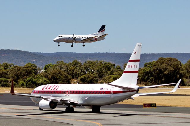 Boeing 737-800 (VH-VXQ) - Boeing 737-800 Qantas Retro VH-VXQ waiting for R03 YPPH Nov 2016.