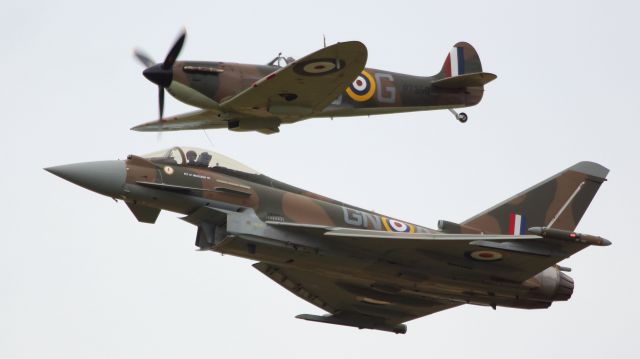 — — - RIAT 18 July 2015 br /synchro 75, Spitfire P7350 and Typhoon FGR4 ZK349