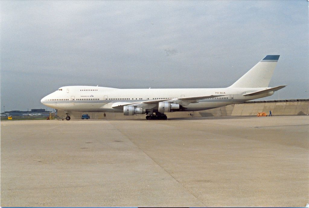 Boeing 747-200 (PH-BUA) - KLM B747-206B cn19922 oct89; to America West Airlines as N531AW
