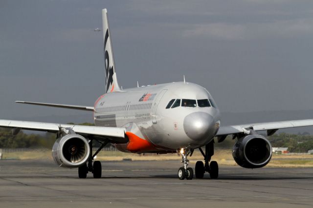 VH-JQX — - Jetstar A320-232 VH-JQX taxi's at YPAD fro a runway 23 departure with flight JQ452 on November 20th 2012.