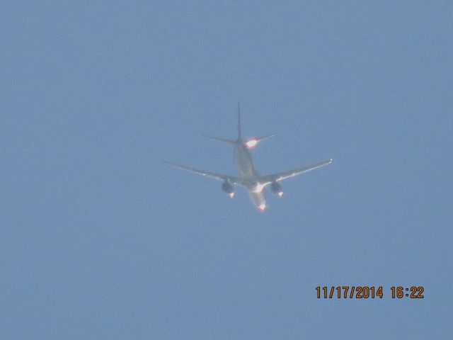 Boeing 737-800 (N813SY) - Sun Country Airlines flight 135 from Joplin Mo to Lawton Oklahoma over Baxter Springs Kansas 12,500 feet just after take off from Joplin Airport.