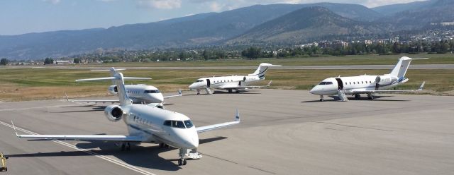 Canadair Challenger (C-FSCI) - Penticton CYYF