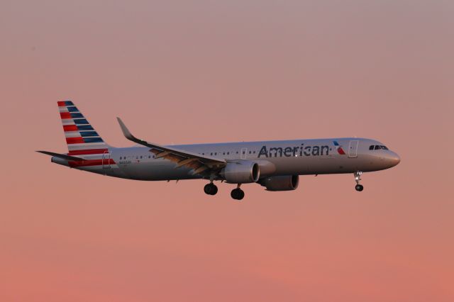 Airbus A321neo (N400AN)