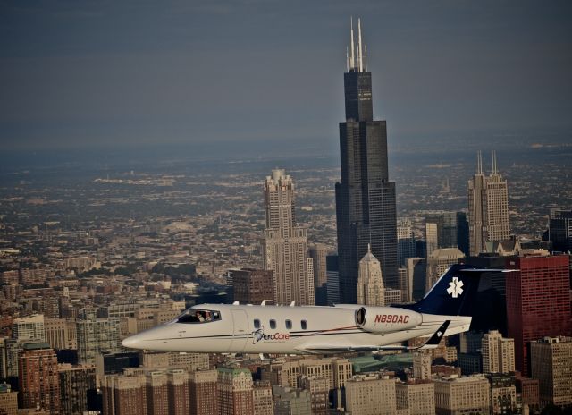 Learjet 55 (N890AC)