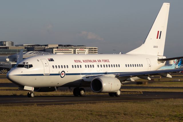 Boeing 737-700 (A36001)