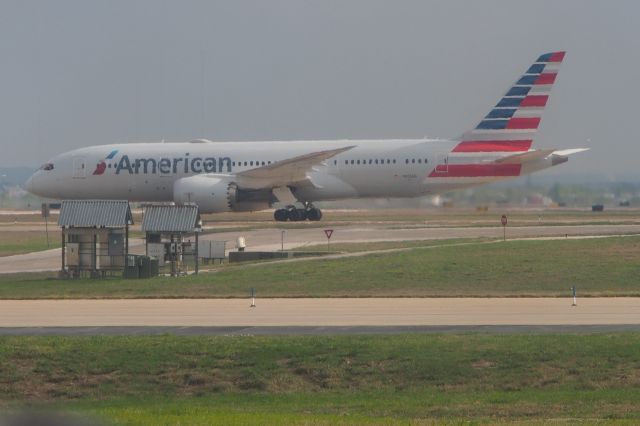 Boeing 787-8 (N813AN)