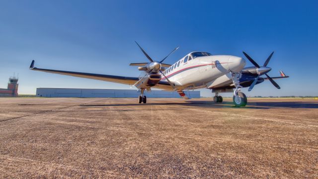 Beechcraft Super King Air 350 (N176HC)