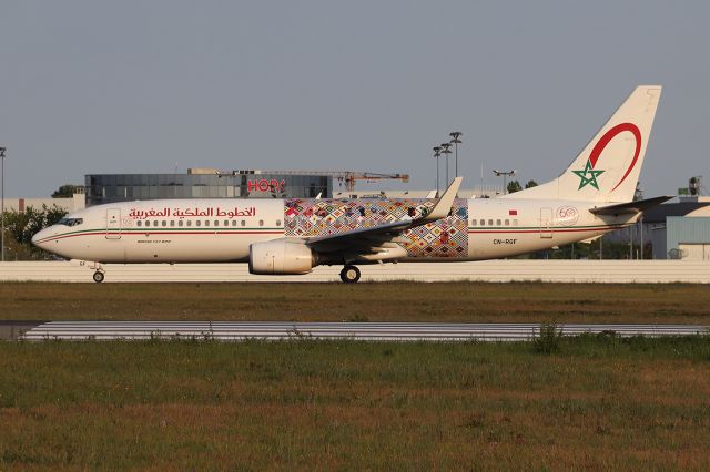 Boeing 737-800 (CN-RGF)