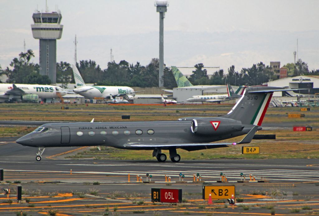 Gulfstream Aerospace Gulfstream V (FAM3910) - Fuerza Aérea Mexicana / Gulfstream G550 / MSN 5296 / 3910 / MMMX 04/2023