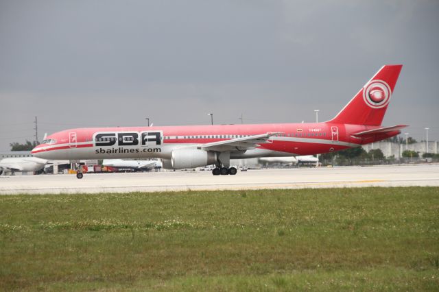 Boeing 757-200 (YV450T)