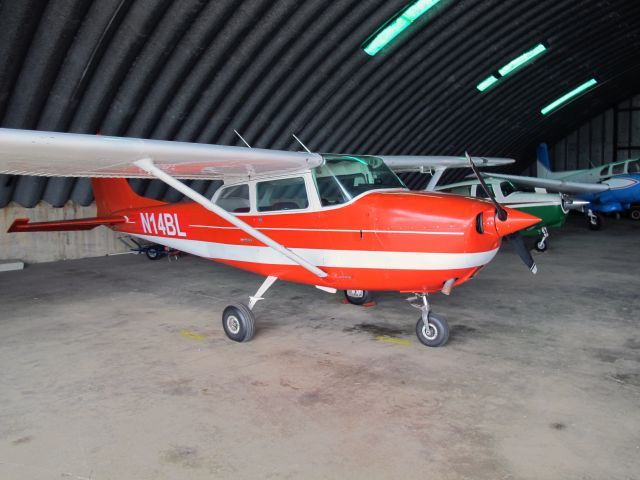 Cessna Skyhawk (N14BL)