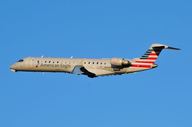 Canadair Regional Jet CRJ-700 (N540EG)