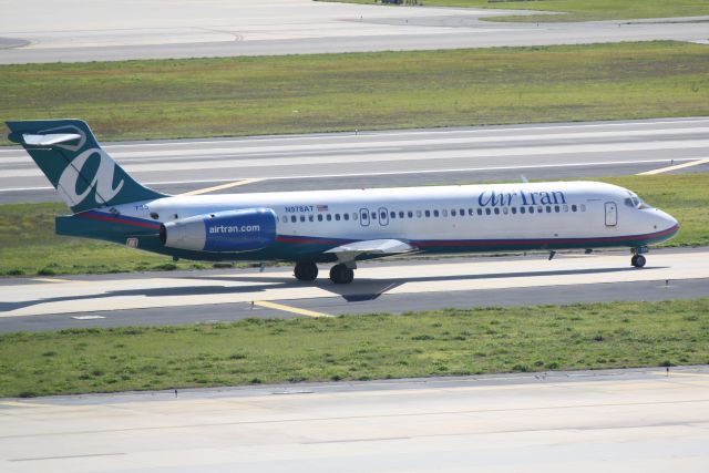 Boeing 717-200 (N978AT) - AirTran Flight 1045 (N978AT) taxis for departure at Tampa International Airport