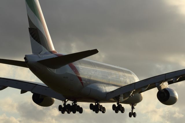 Airbus A380-800 (A6-EDS) - Landing runway 027R at LHR.