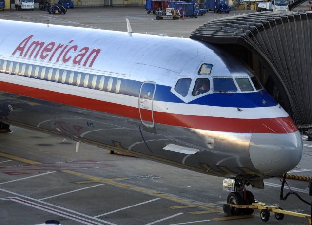 McDonnell Douglas MD-83 (N983TW)