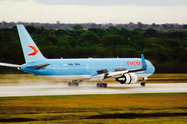 BOEING 767-300 (I-NDMJ) - NEOS B763 LANDING AT MDLR AIRPORT!