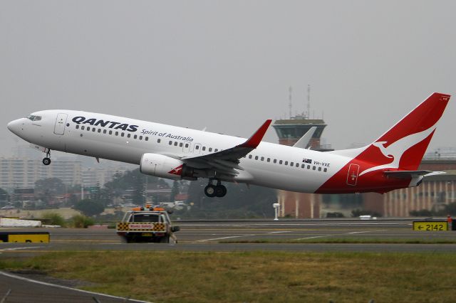 Boeing 737-800 (VH-VXE)