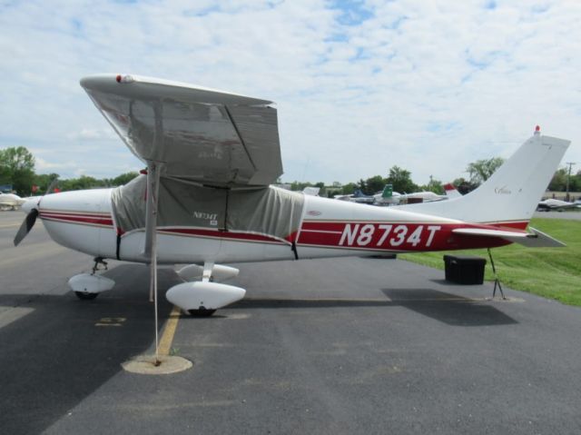 Cessna Skylane (N8734T)