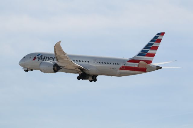 Boeing 787-8 (N816AA)
