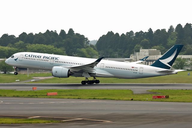 Airbus A350-900 (B-LRK)