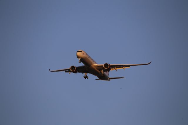 Airbus A350-1000 (G-VJAM)