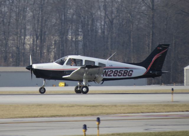 Piper Cherokee (N285BG) - Headed to the wrong FBO. 